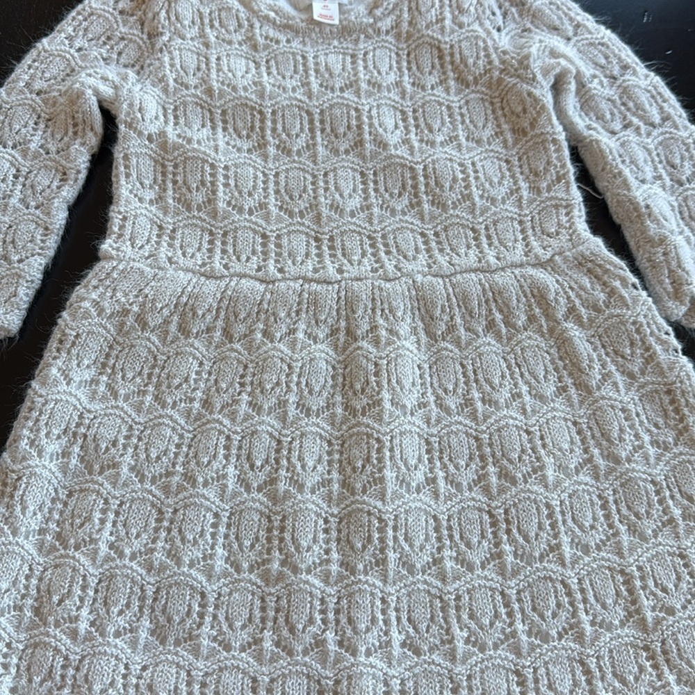 Crocheted cream with gold glitter dress size 4T - Picture 3 of 3